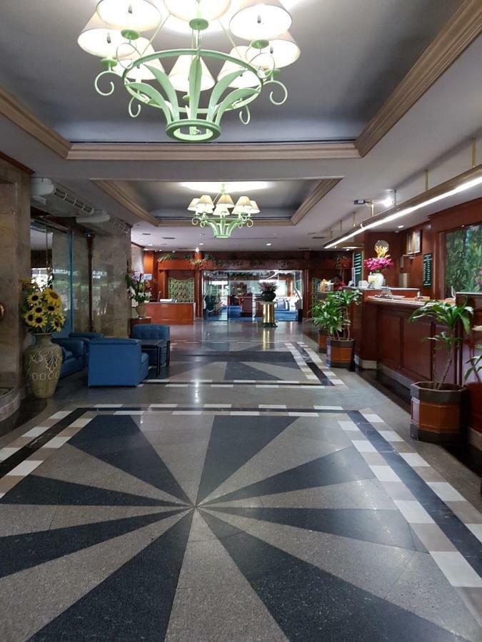The Park Hotel Sukhumvit 7 Bangkok Eksteriør bilde